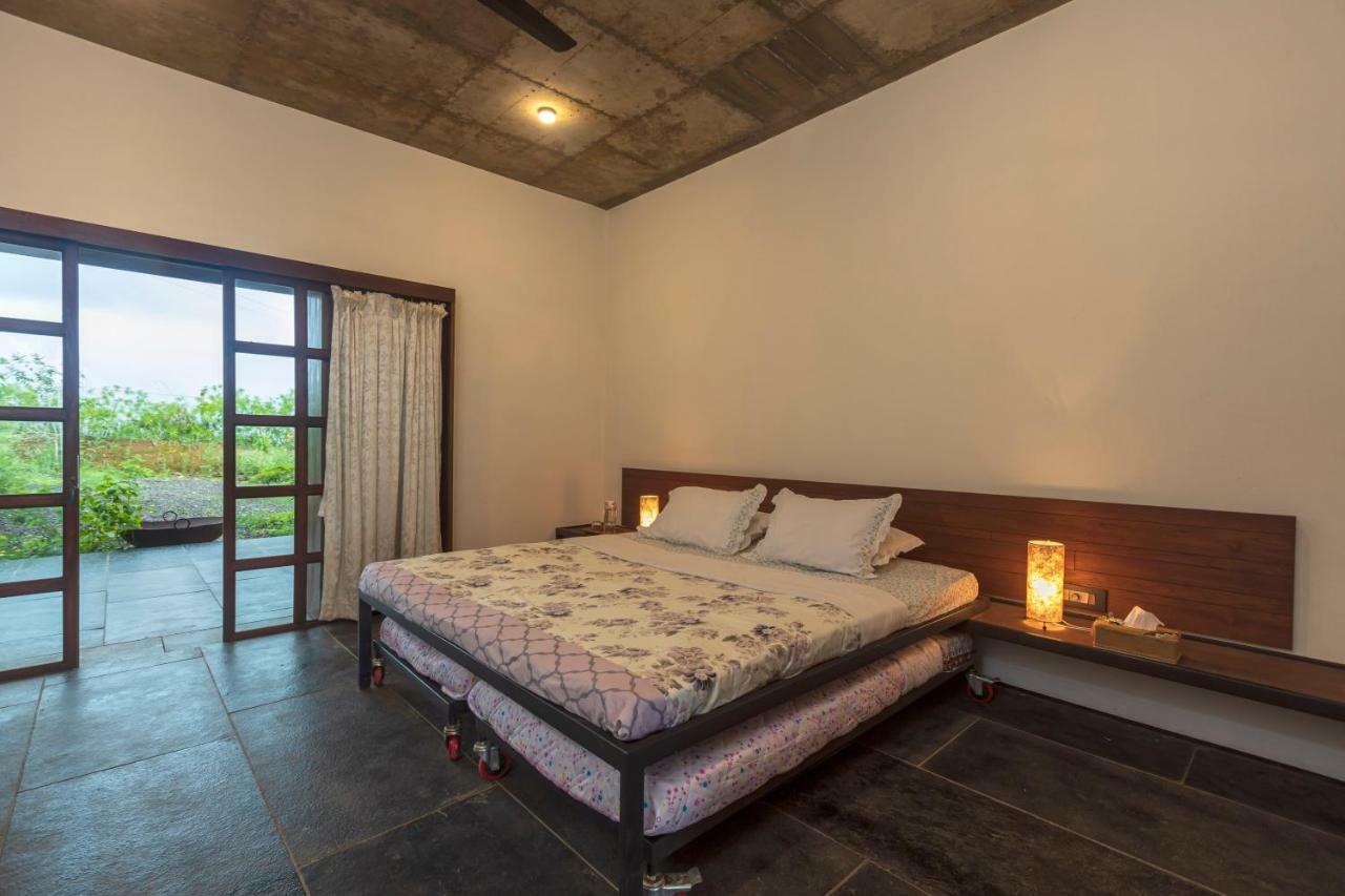 Saffronstays Zen, Igatpuri - Lake-View Villa With Indoor And Outdoor Games Kültér fotó